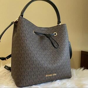 New Michael Kors large suri bucket backpack